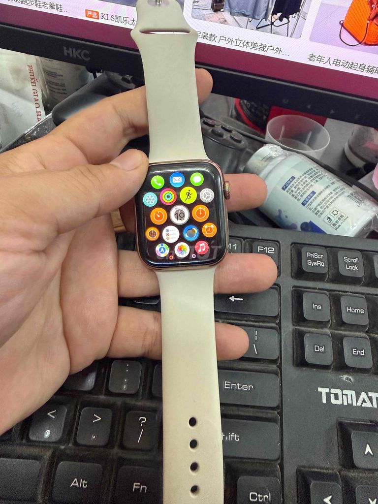 Apple Watch Thép Vàng. Mua bán Thiết bị đeo thông minh tại Quận Lê Chân Hải Phòng được đăng bởi tung hình 1