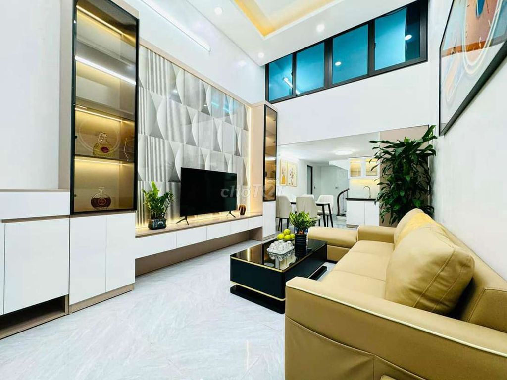 Bán nhà  Trương Định ngõ nông, dát phố 2 thoáng ở ngay 40m2* 4T