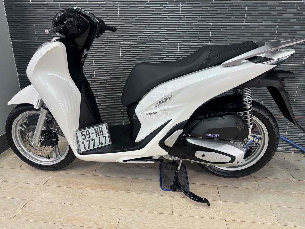 Honda SH160 date 2024 Trắng Panda Bs Sài Gòn