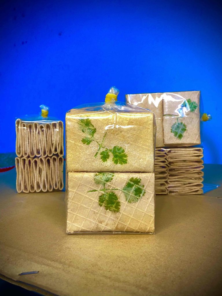 Bánh kẹp Thanh Phong nhân bơ Đậu phộng 250gr. Mua bán Đồ ăn, thực phẩm và các loại khác tại Huyện Cái Bè Tiền Giang được đăng bởi Đông platium hình 1