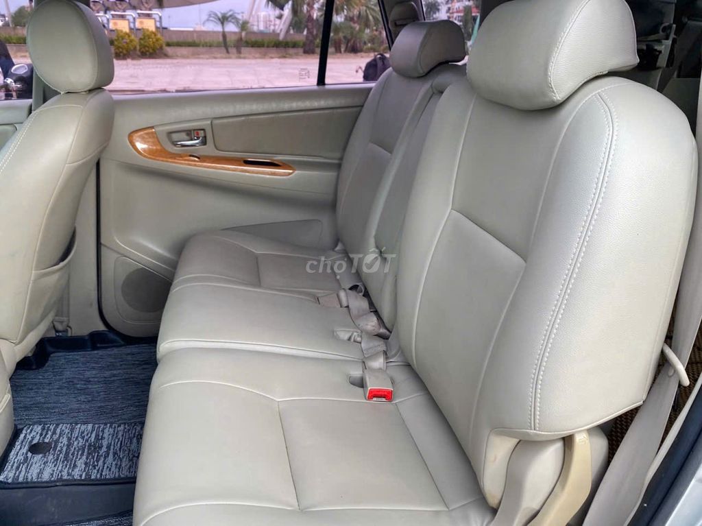 Toyota Innova 2008 Bạc Tự động. Mua bán Ô tô tại Quận Long Biên Hà Nội được đăng bởi VIETNAM OTO hình 6