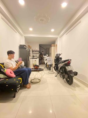 Аренда · 3 комн. · 30 м² · Quận 10, ул. Đường 3 Tháng 2