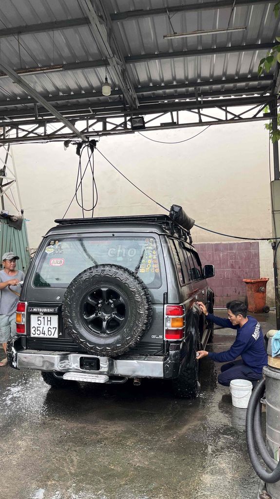 Mitsubishi Pajero V43 1997 МКПП Серый