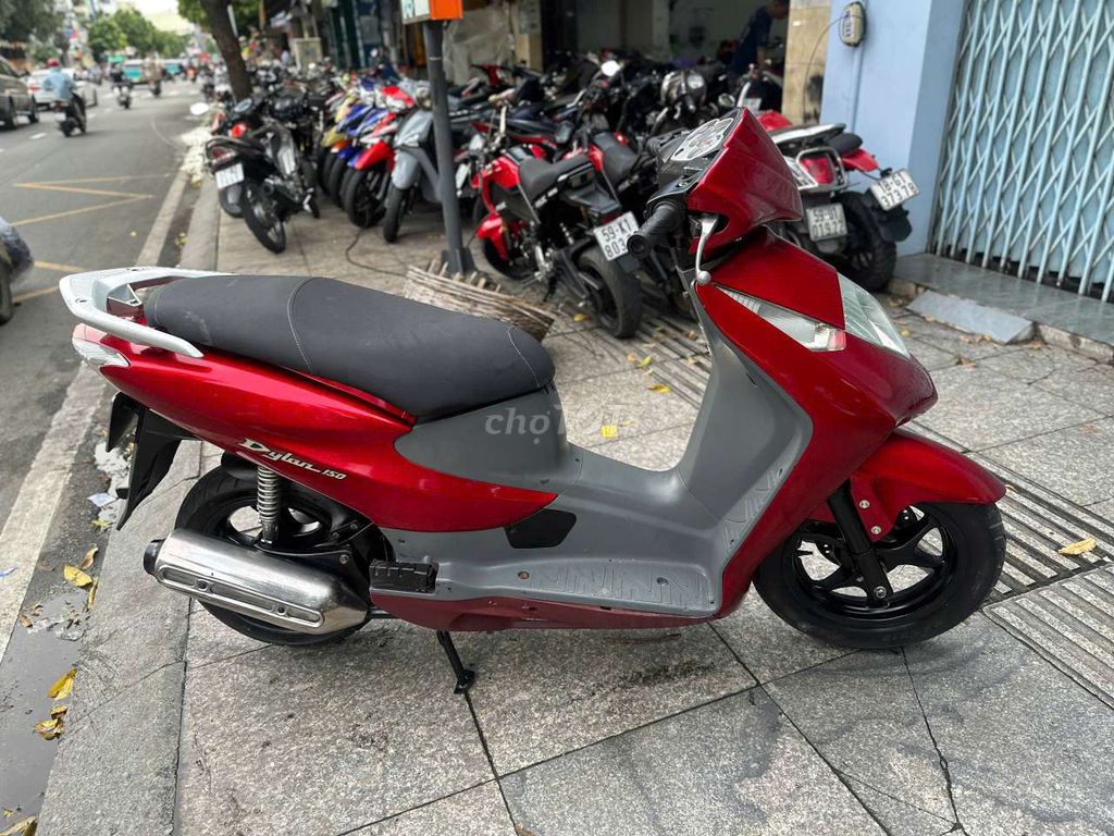Honda Dylan 150 2005 mới 90% biển số thành phố. Mua bán Xe máy tại Quận Tân Phú Tp Hồ Chí Minh được đăng bởi Tuanduy hình 4