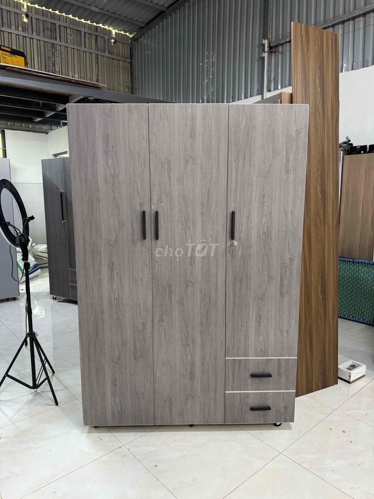 Tủ quần áo nhựa Đài Loan 3 cánh new. Mua bán Tủ, kệ gia đình tại Huyện Hóc Môn Tp Hồ Chí Minh được đăng bởi Nội Thất Gia Đình hình 1