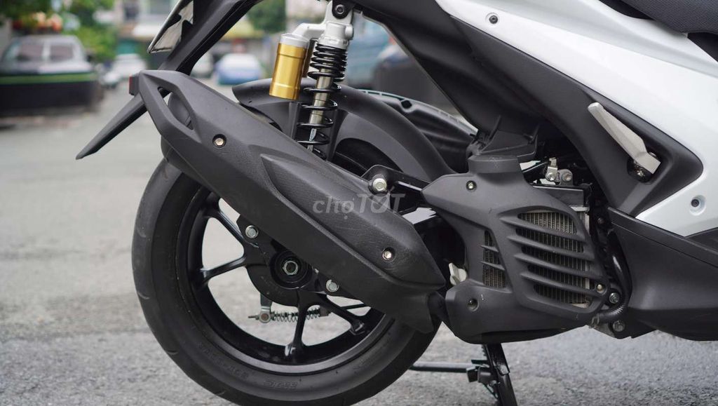 Yamaha NVX 155 V1 ABS 2017, белый, 26 тыс. км