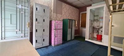 Phòng Ban công hẻm oto sát bên Quận 1