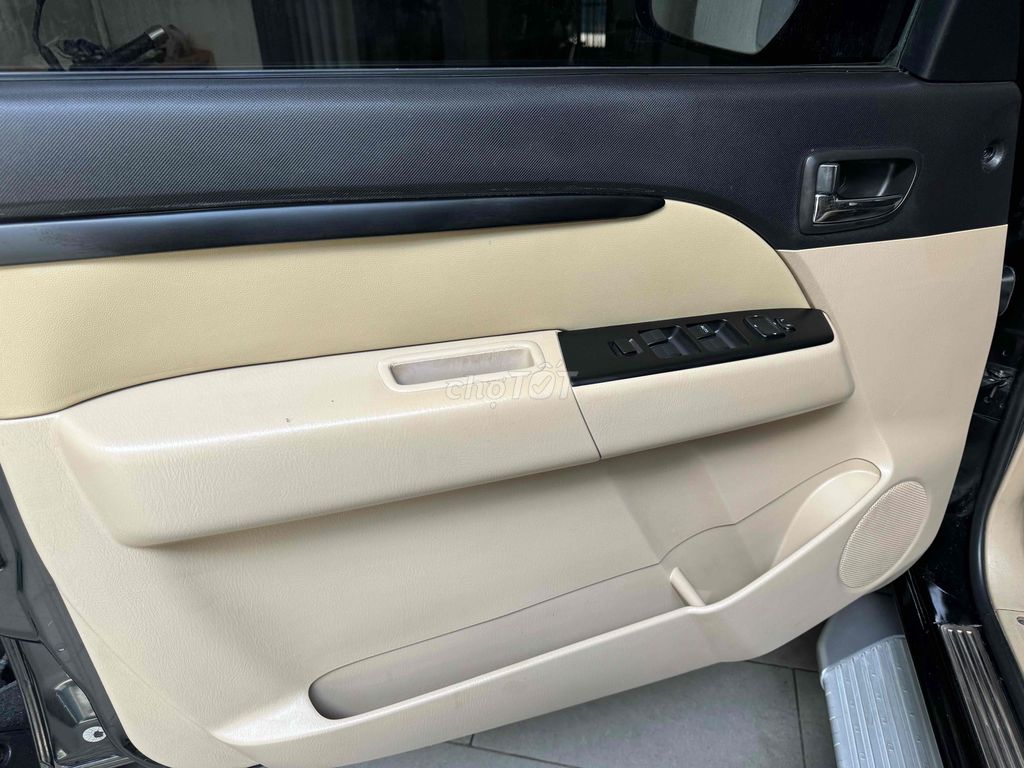 Ford Everest máy dầu,số tự động đời 2010 một chủ. Mua bán Ô tô tại Quận Tân Bình Tp Hồ Chí Minh được đăng bởi Vũ Kim Cương hình 3