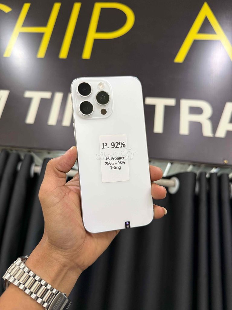 16Pro Max 256GB Trắng 98% zin áp pin 92%. Mua bán Điện thoại tại Thành phố Biên Hòa Đồng Nai được đăng bởi Lộc Nguyễn hình 1