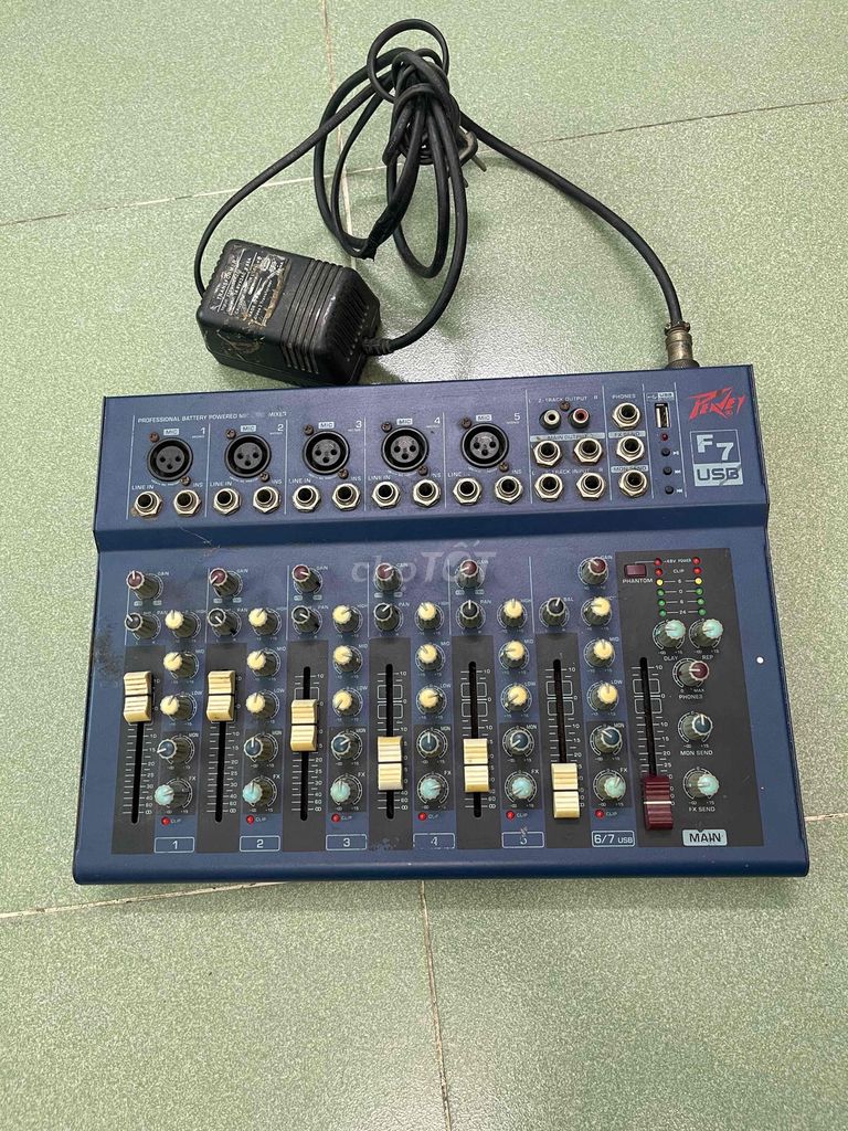 Thanh lý Mixer F7 USB như hình còn xài