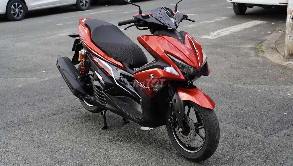 Yamaha NVX 155 ABS Smartkey Đỏ Candy - Biển SG. Mua bán Xe máy tại Quận Tân Phú Tp Hồ Chí Minh được đăng bởi Đỗ Hoàng hình 2