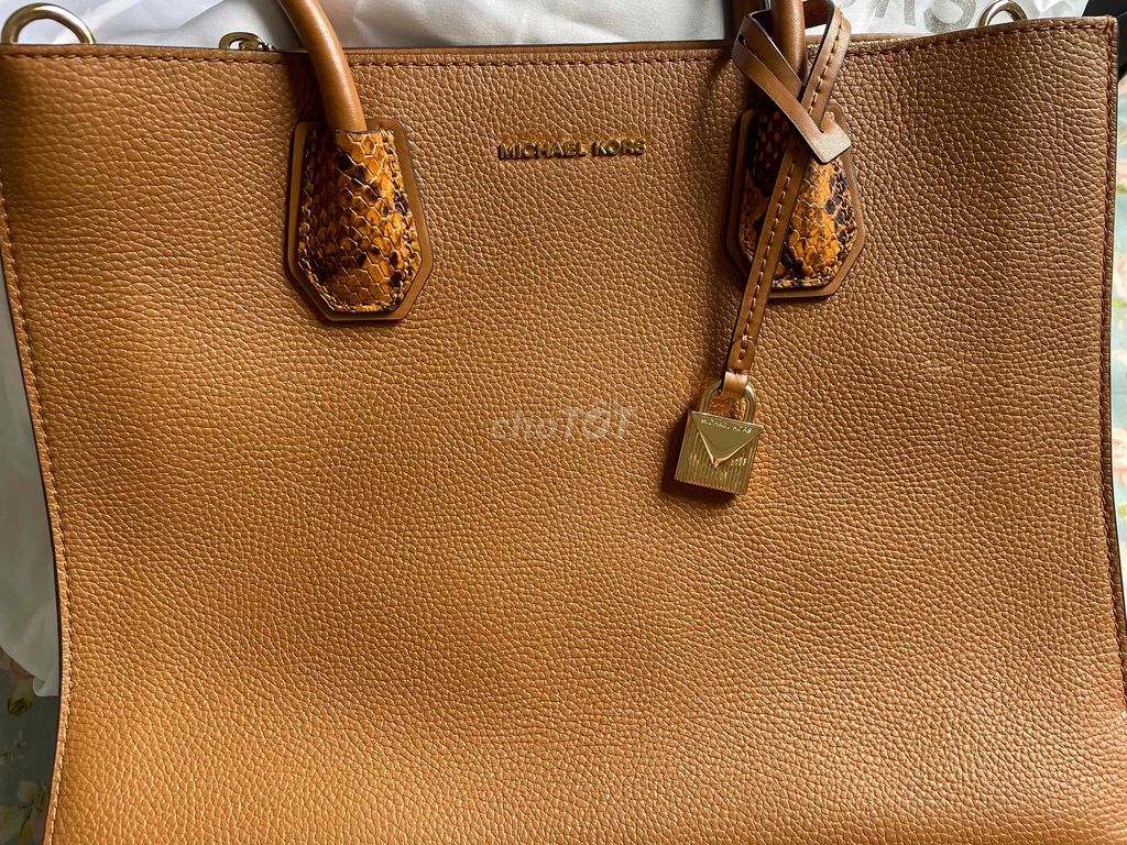 PASS TÚI CÔNG SỞ MICHELKORS