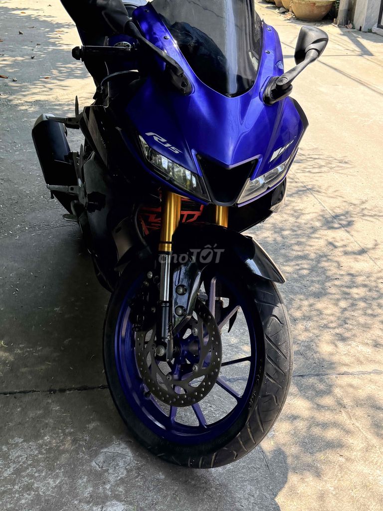 Синяя черная ручная тележка Yamaha R15