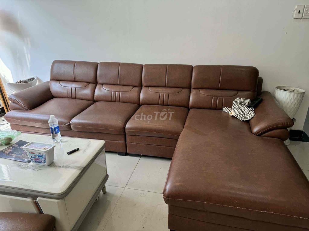 Ghế sofa da chữ L hiện đại. Mua bán Bàn ghế tại Quận 8 Tp Hồ Chí Minh được đăng bởi Nguyễn Ngọc Khánh Trân hình 1