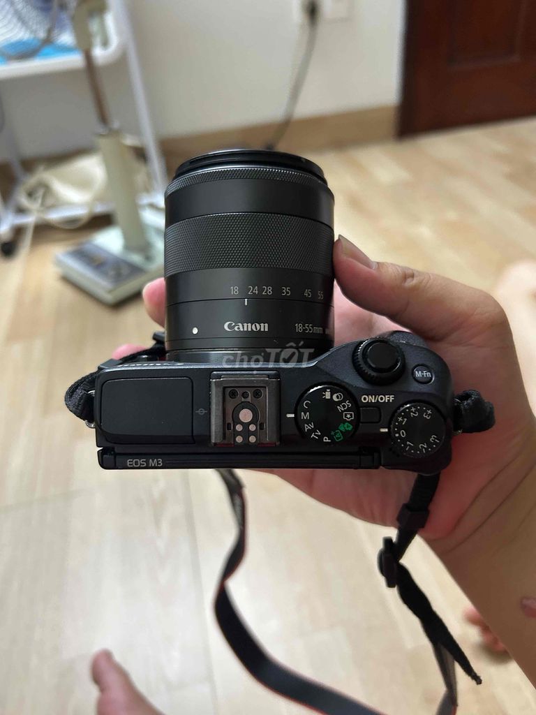 Máy ảnh Canon EOS M3 Đen Đã sử dụng giá rẻ. Mua bán Máy ảnh, Máy quay tại Thành phố Nam Định Nam Định được đăng bởi Hoàng Vinh BĐS  hình 1