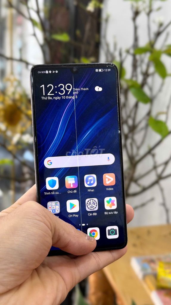 Huawei P30 128GB chính hãng. Mua bán Điện thoại tại Quận Hoàng Mai Hà Nội được đăng bởi trần khương androi hình 1