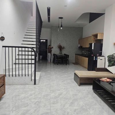 Аренда · 3 комн. · 100 м² · Quận Cẩm Lệ, ул. Đường Diên Hồng
