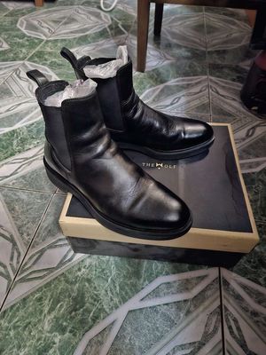 Minimal chelsea boot the wolf