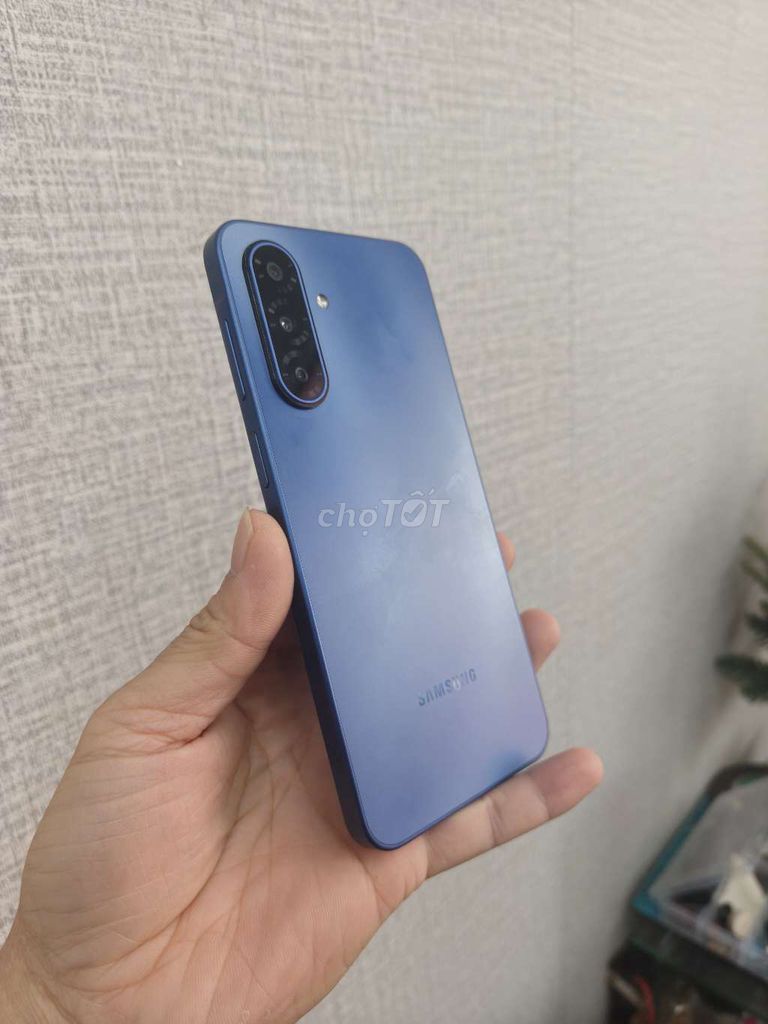 Samsung Galaxy A17 5G đẹp ken. Mua bán Điện thoại tại Thành phố Buôn Ma Thuột Đắk Lắk được đăng bởi MNmobile hình 1
