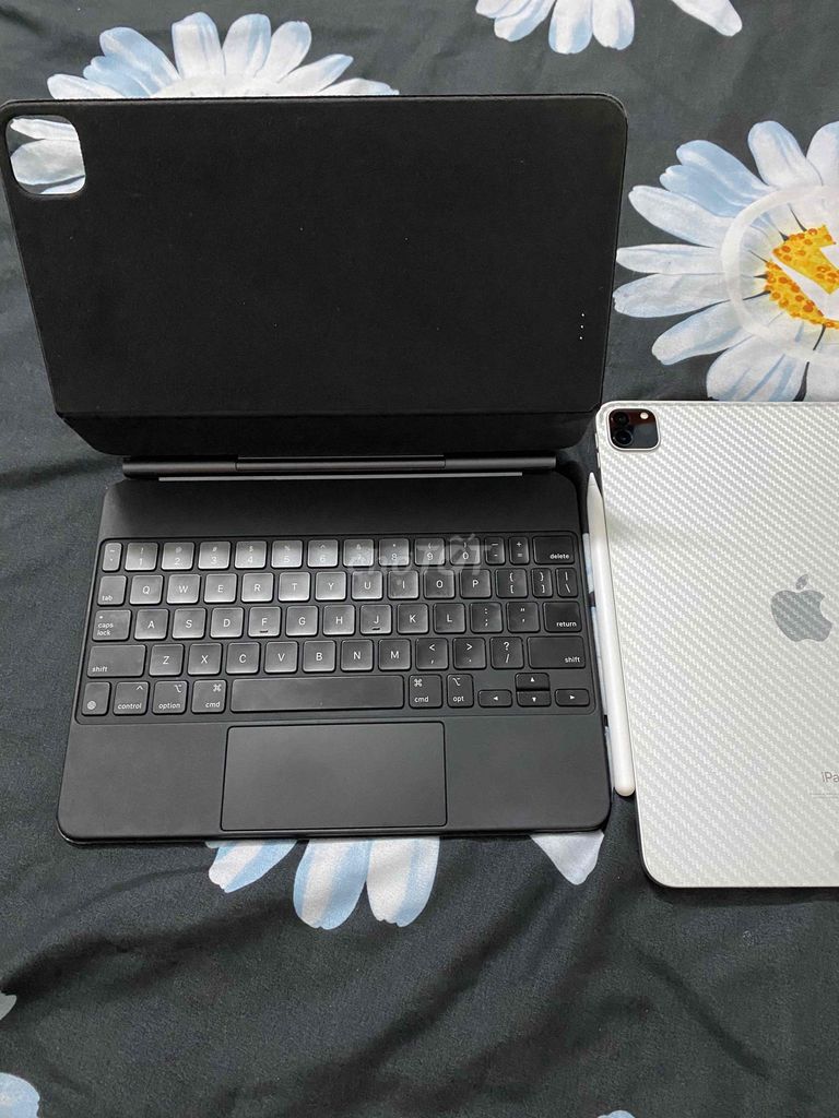 iPad Pro M1 11inch; Pencil 2; Magic Keyboard. Mua bán Máy tính bảng tại Quận Gò Vấp Tp Hồ Chí Minh được đăng bởi CIA hình 2