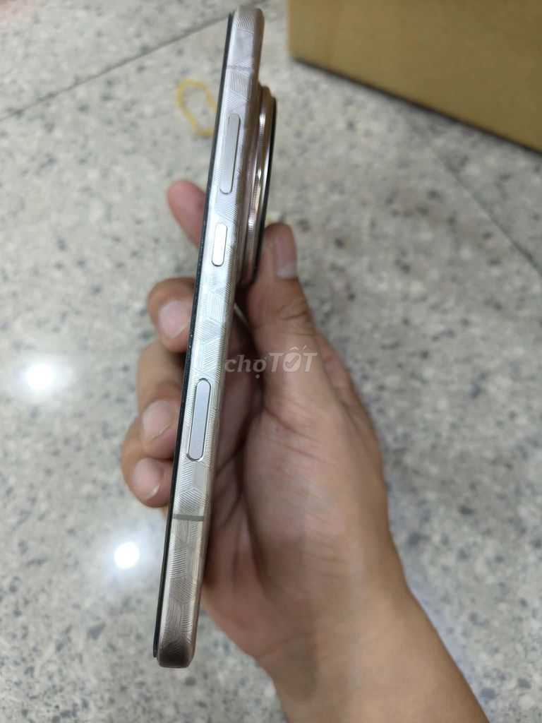 Honor Magic8 Pro 16GB/512GB Vàng. Mua bán Điện thoại tại Quận Tân Phú Tp Hồ Chí Minh được đăng bởi Tan hình 1