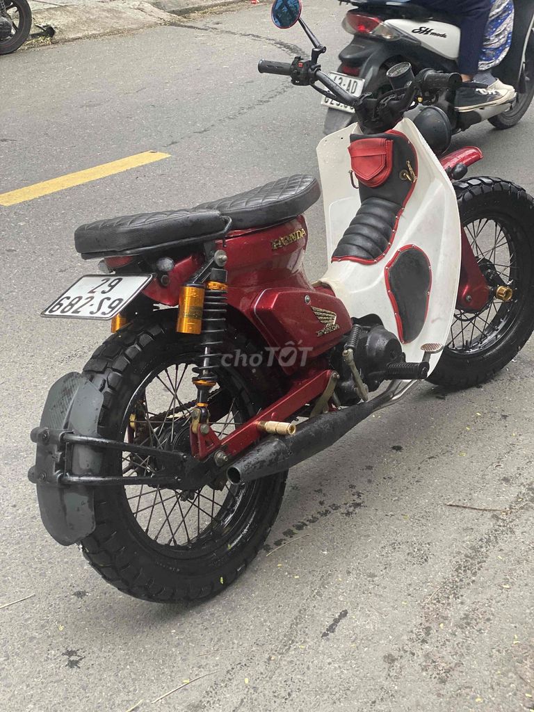 Honda Cub độ lên Street. Mua bán Xe máy tại Quận Thanh Khê Đà Nẵng được đăng bởi Nhã Uyên hình 3