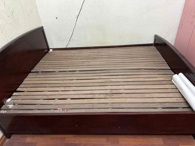thanh lý giường 2 tầng sắt , giường gỗ lát tặng tu. Mua bán Giường, chăn ga gối nệm tại Quận Hai Bà Trưng Hà Nội được đăng bởi Sơn
