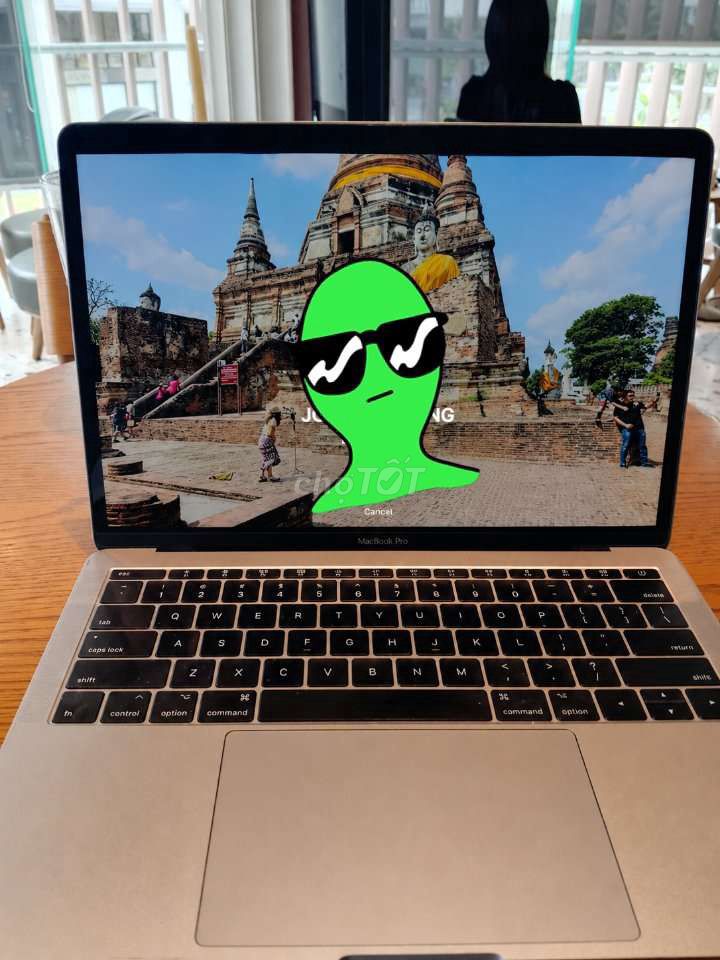 Macbook Pro 2017 8GB 256GB SSD. Mua bán Laptop tại Quận 7 Tp Hồ Chí Minh được đăng bởi Alex C hình 1
