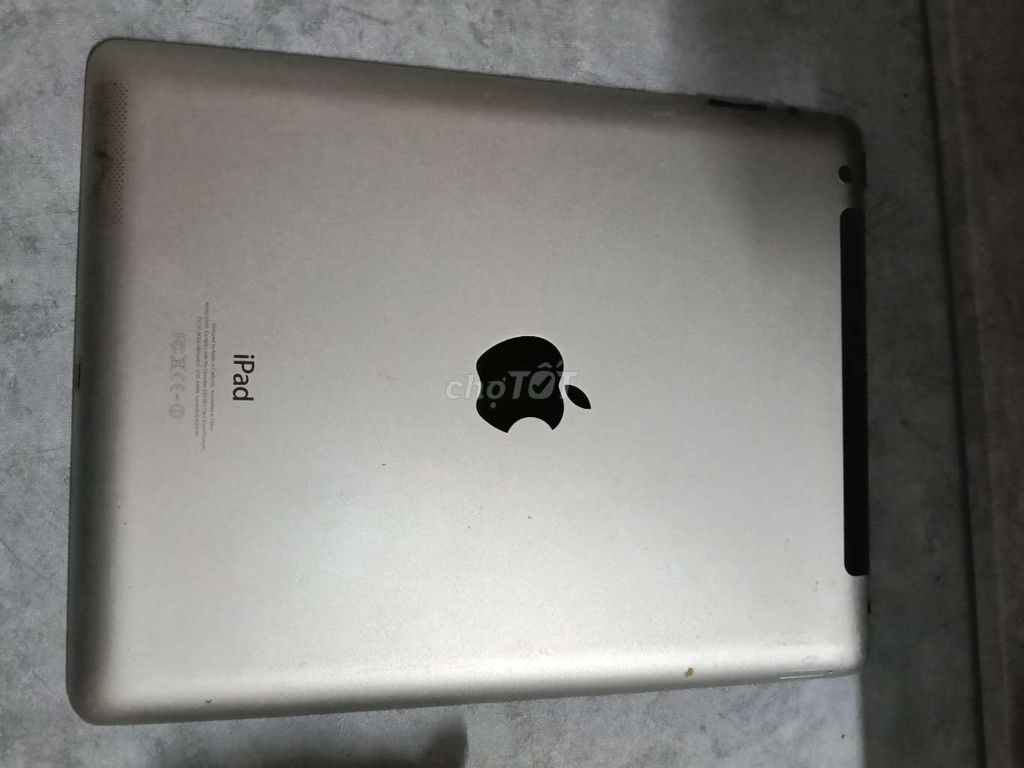 Apple iPad Bạc. Mua bán Máy tính bảng tại Quận Bình Thuỷ Cần Thơ được đăng bởi Ngân Trương hình 1