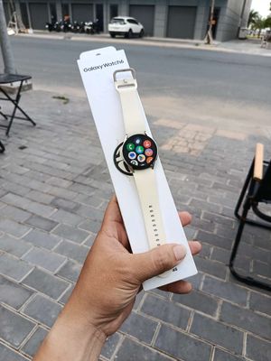 SAMSUNG WATCH 6 40MM VÀNG FULL BOX. Mua bán Thiết bị đeo thông minh tại Thành phố Long Xuyên An Giang được đăng bởi ANH HÀNG XÓM