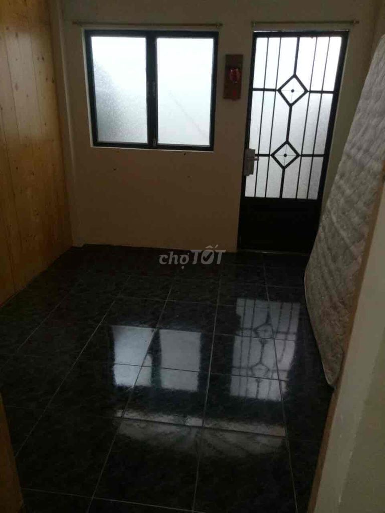 Rent · 3 bd · 30 м² · Quận 1, ул. Đường Trần Hưng Đạo