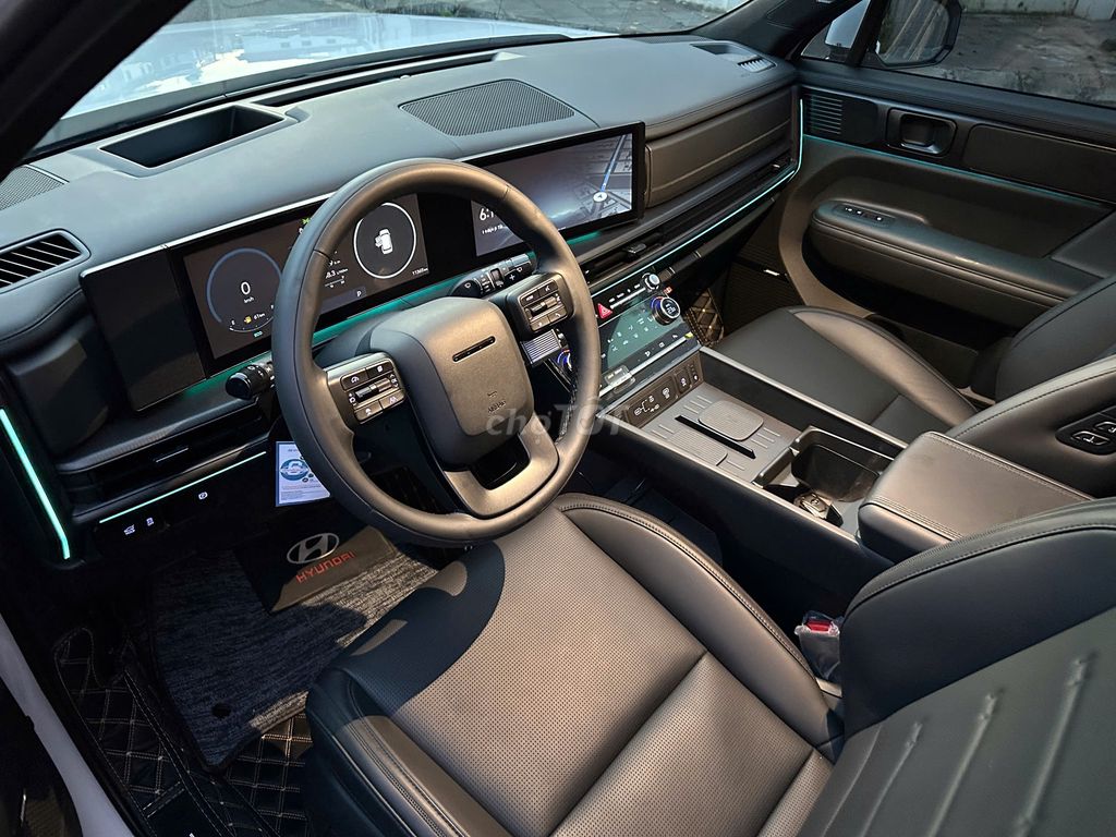 Hyundai SantaFe Calligraphy 2.5L Turbo HTRAC. Mua bán Ô tô tại Quận Bắc Từ Liêm Hà Nội được đăng bởi Phạm Quang Tuấn hình 7