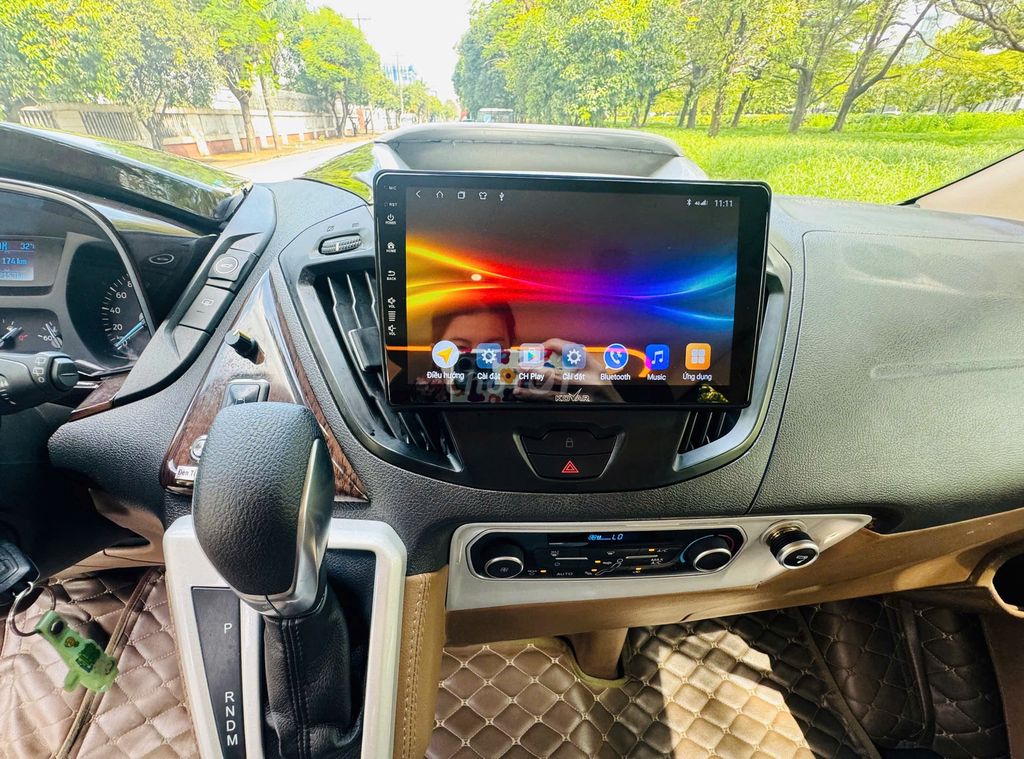 Ford Tourneo Limousine 2020 - 72000 km - Xe XHĐ. Mua bán Ô tô tại Quận Tân Phú Tp Hồ Chí Minh được đăng bởi Phạm Văn Thông hình 18