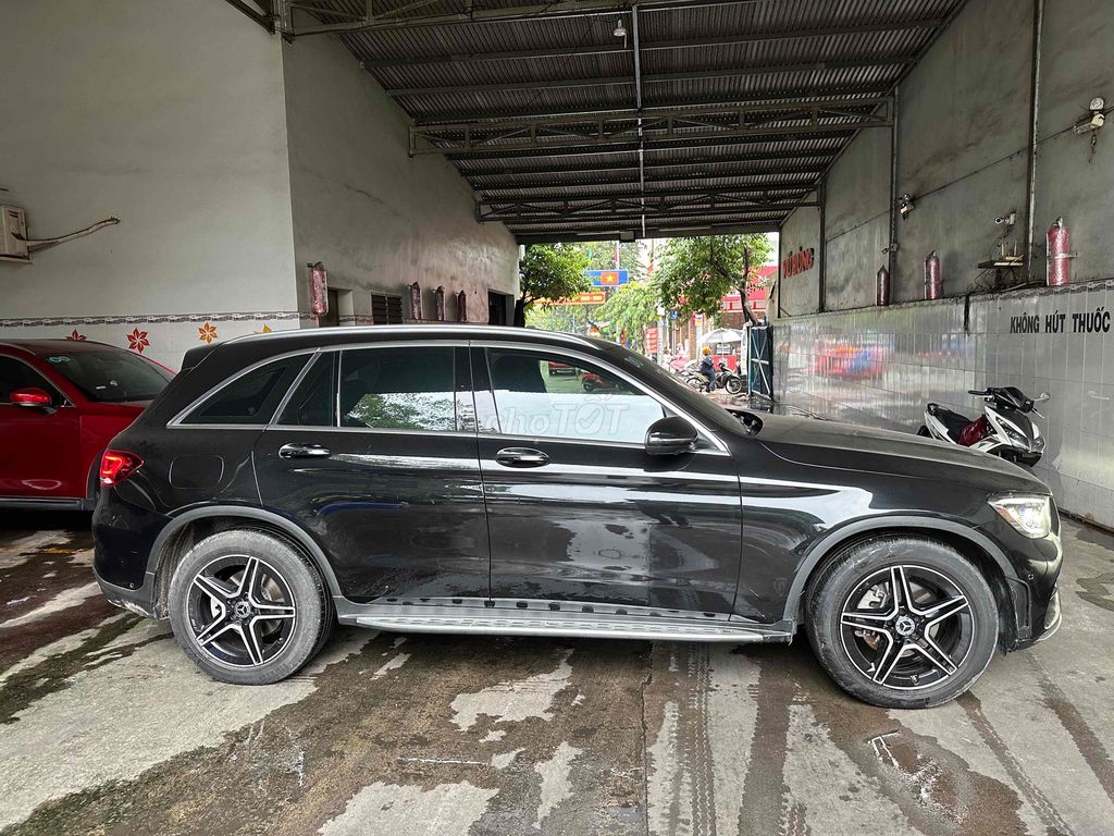 Mercedes Benz GLC 2022 300 4Matic - 39641 km. Mua bán Ô tô tại Quận Tân Phú Tp Hồ Chí Minh được đăng bởi Bình Gold hình 4