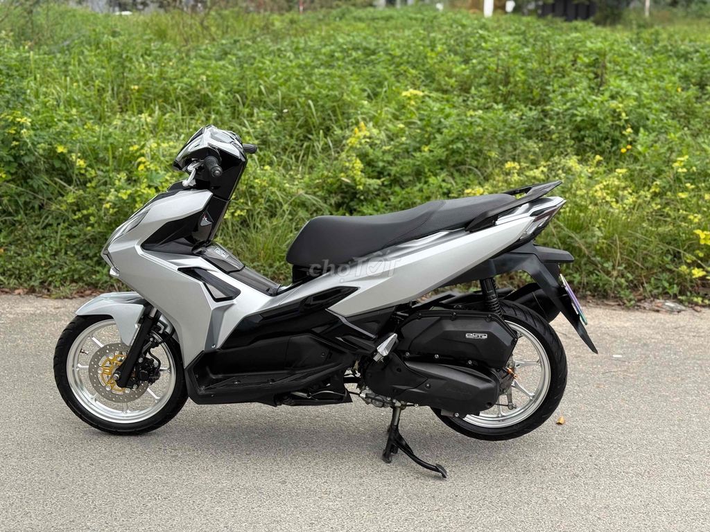Honda Air Blade 2023 AB 2023 Bạc. Mua bán Xe máy tại Quận Liên Chiểu Đà Nẵng được đăng bởi Nhật Tình hình 5