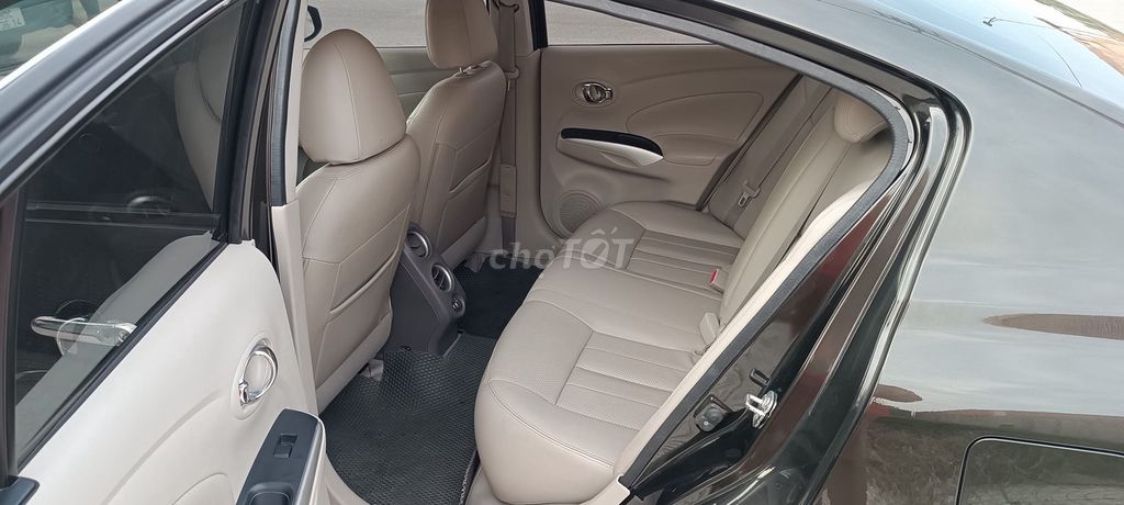 Nissan Sunny Premium AT 2019 автомат чёрный
