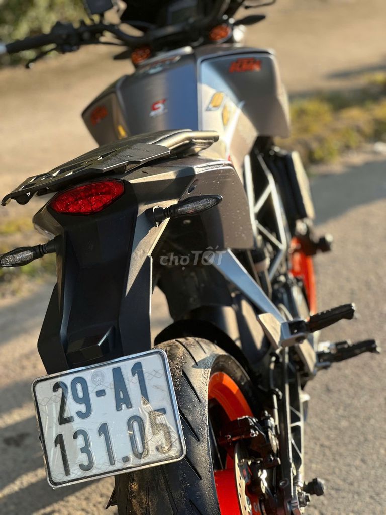 KTM Duke 200 2022 có trả góp trao đổi ✅. Mua bán Xe máy tại Quận Hoàng Mai Hà Nội được đăng bởi Phú Lý hình 4