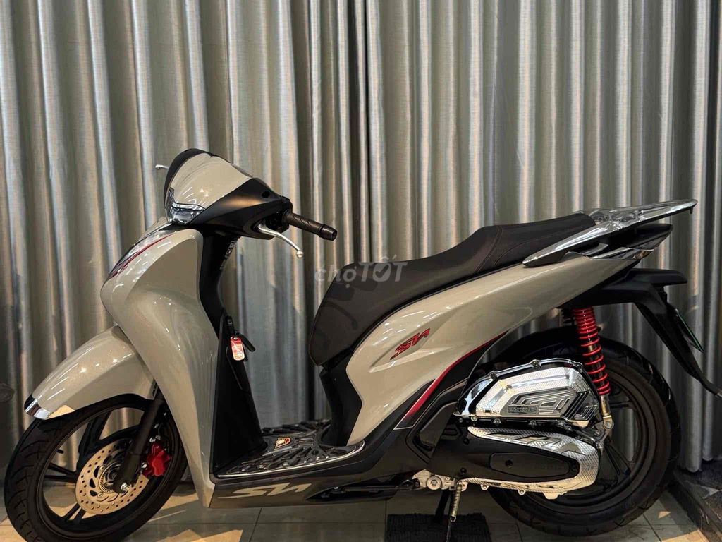 sh 2025 bản thể thao phanh abs. Mua bán Xe máy tại Thành phố Huế Thừa Thiên Huế được đăng bởi Lạng hình 5