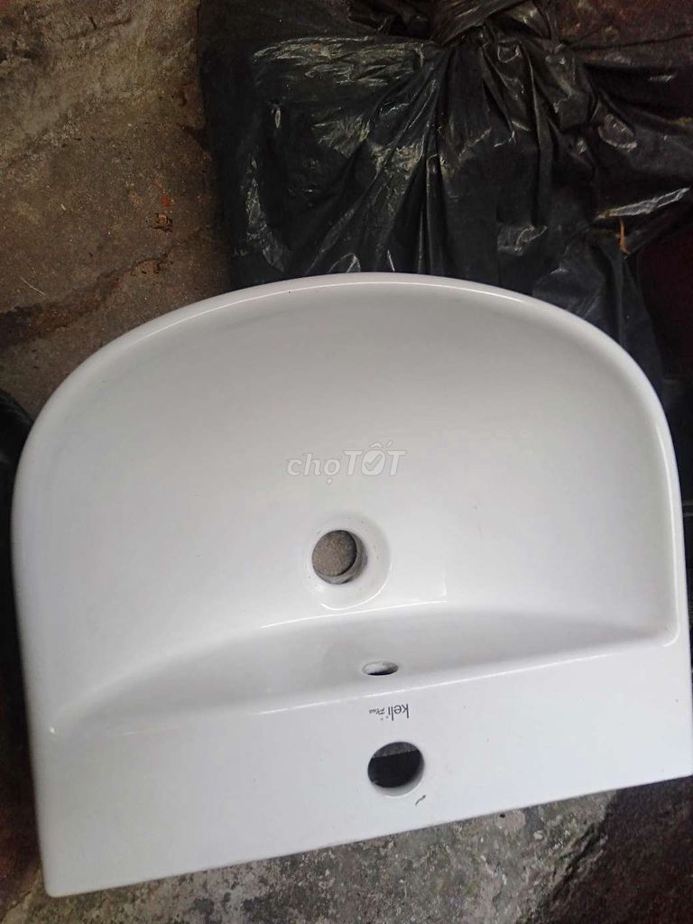 Bồn rửa mặt lavabo nhỏ xinh màu trắng