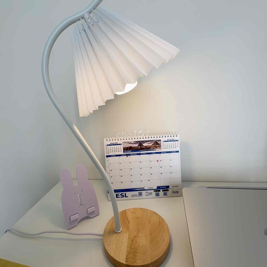 Đèn Bàn Học Chống Cận. Mua bán Đèn tại Quận Bình Thạnh Tp Hồ Chí Minh được đăng bởi Peony hình 1