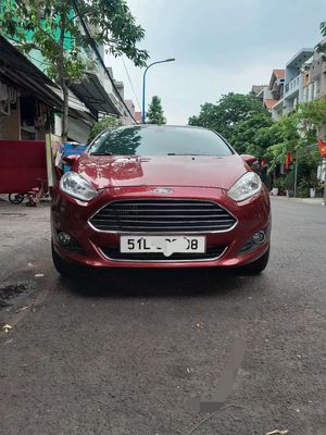 Ford Fiesta Đỏ