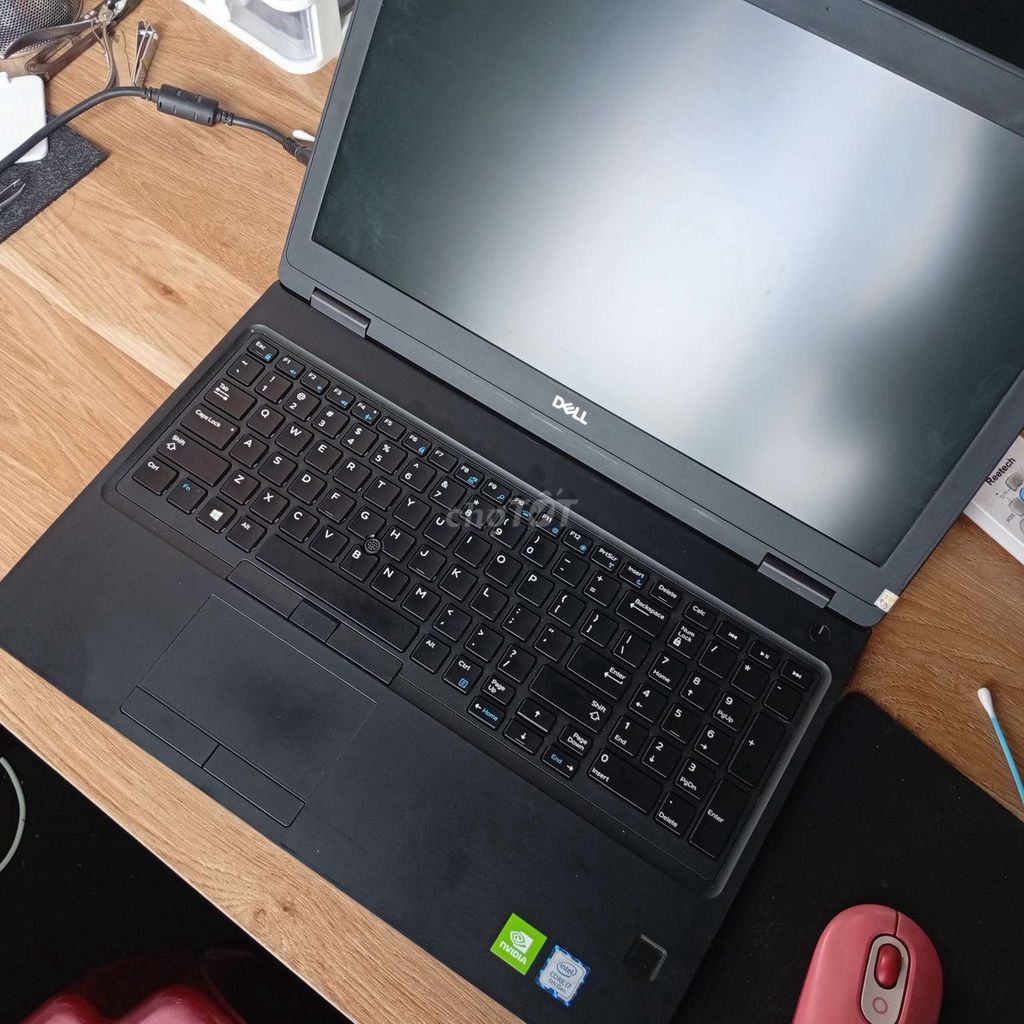 Dell i7 gen8. Ram 16. Vga rời chuyên đồ hoạ