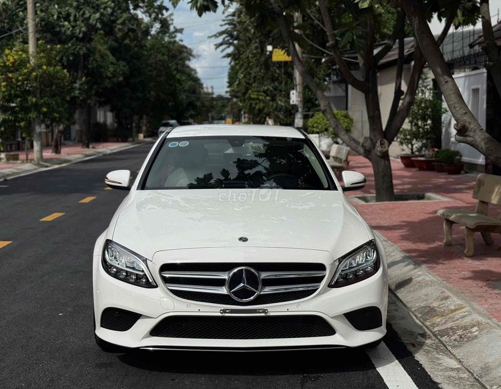 Mercedes Benz C200 Facelift model 2019. Mua bán Ô tô tại Quận 8 Tp Hồ Chí Minh được đăng bởi Khoa nguyễn hình 1