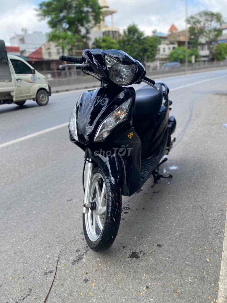 Vision đời cao êm chất đẹp mê ly. Mua bán Xe máy tại Quận Hồng Bàng Hải Phòng được đăng bởi Ly  hình 1