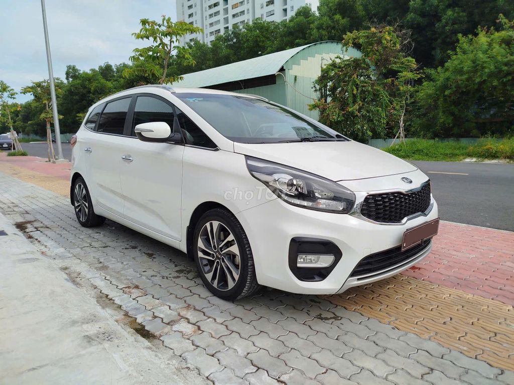 KIA Rondo 2.0 trắng 2019. Mua bán Ô tô tại Quận 1 Tp Hồ Chí Minh được đăng bởi MUA BÁN XE LƯỚT và PHỤ KIỆN XE hình 1