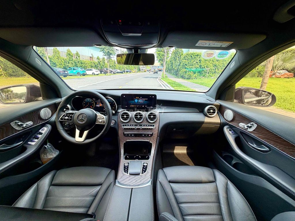 Mercedes Benz GLC model 2022 đen/đen siêu mới. Mua bán Ô tô tại Quận 11 Tp Hồ Chí Minh được đăng bởi Nguyễn Thông hình 6