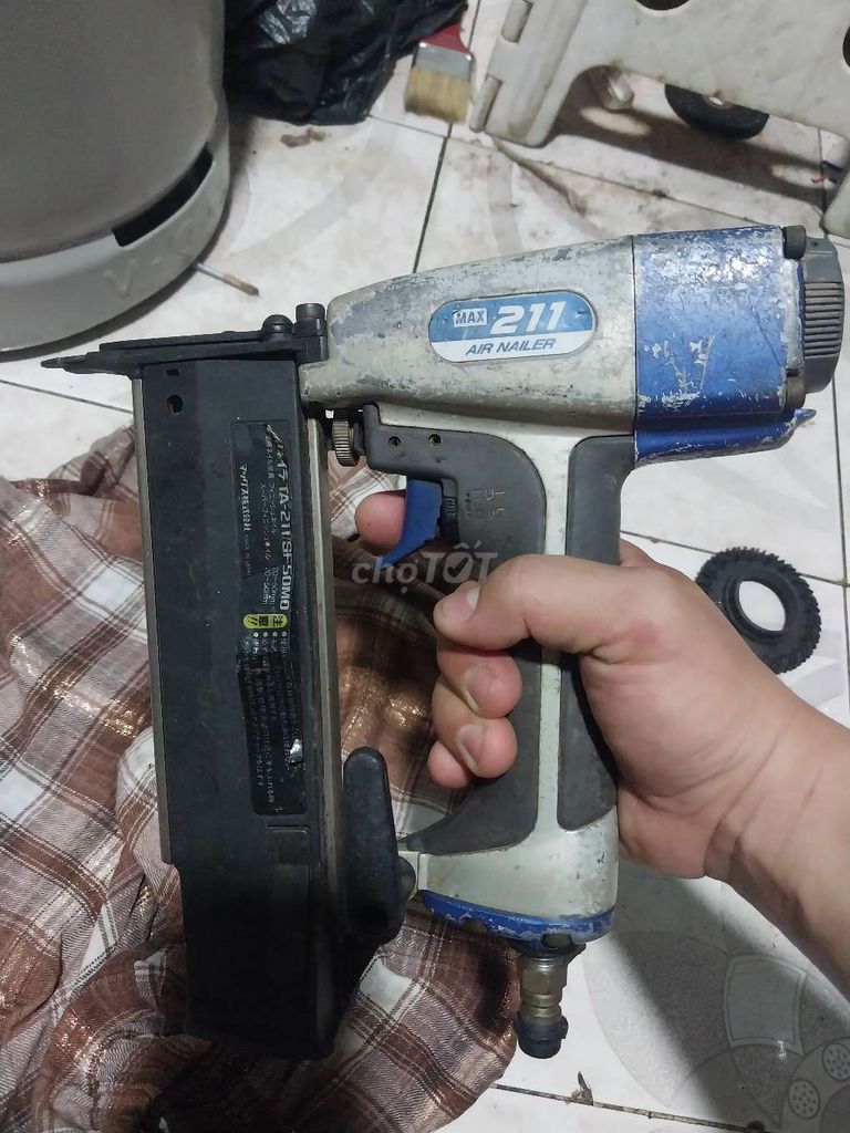 Máy bắn đinh MAX 211 50mm Lỗi ron. Mua bán Đồ chuyên dụng, Giống nuôi trồng tại Quận 11 Tp Hồ Chí Minh được đăng bởi Hoàng Sơn Thạch Cao hình 1