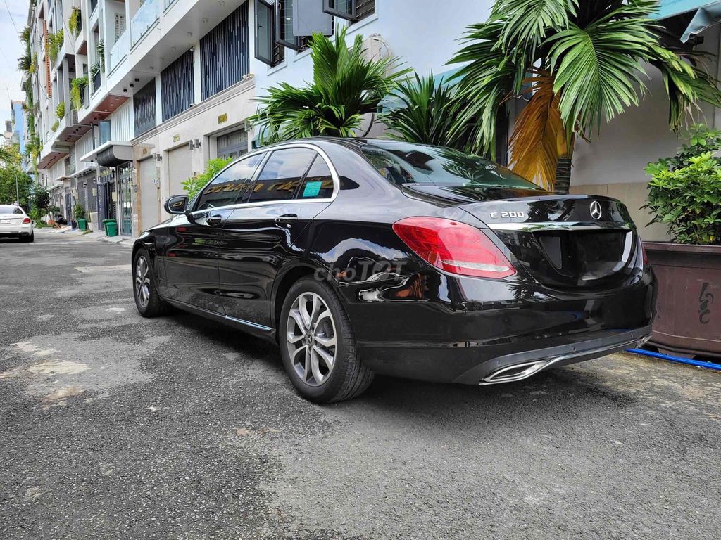 Mercedes Benz C Class 2018 C200 - 81000 km. Mua bán Ô tô tại Quận Gò Vấp Tp Hồ Chí Minh được đăng bởi Thức hình 3