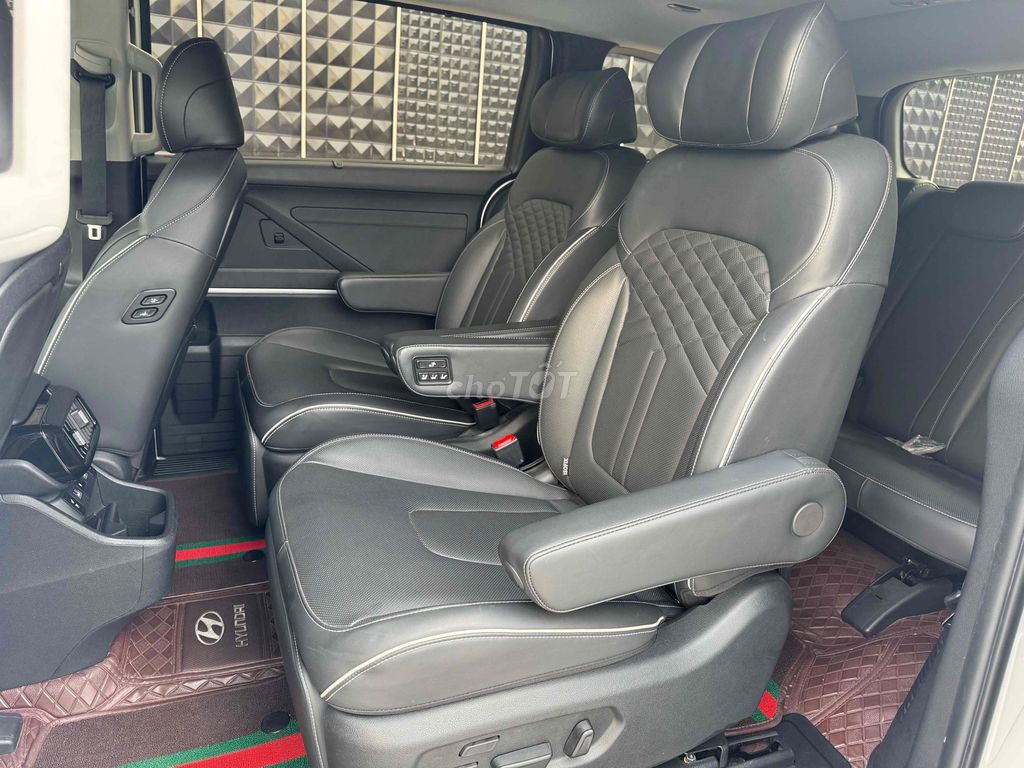 xe gia đình hyundai custin cao cap 2023. Mua bán Ô tô tại Thành phố Dĩ An Bình Dương được đăng bởi Nhìn hình 6