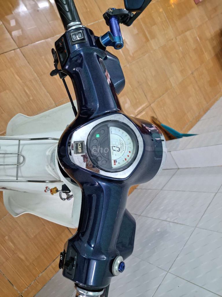 Honda Super Cub 50 Xanh trắng. Mua bán Xe máy tại Quận Ninh Kiều Cần Thơ được đăng bởi CHXM Trung Trưc  hình 4